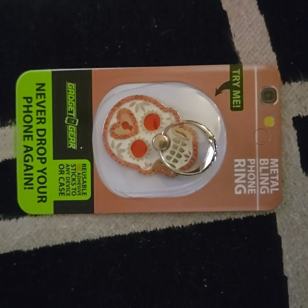 SKULL METAL BLING PHONE RING